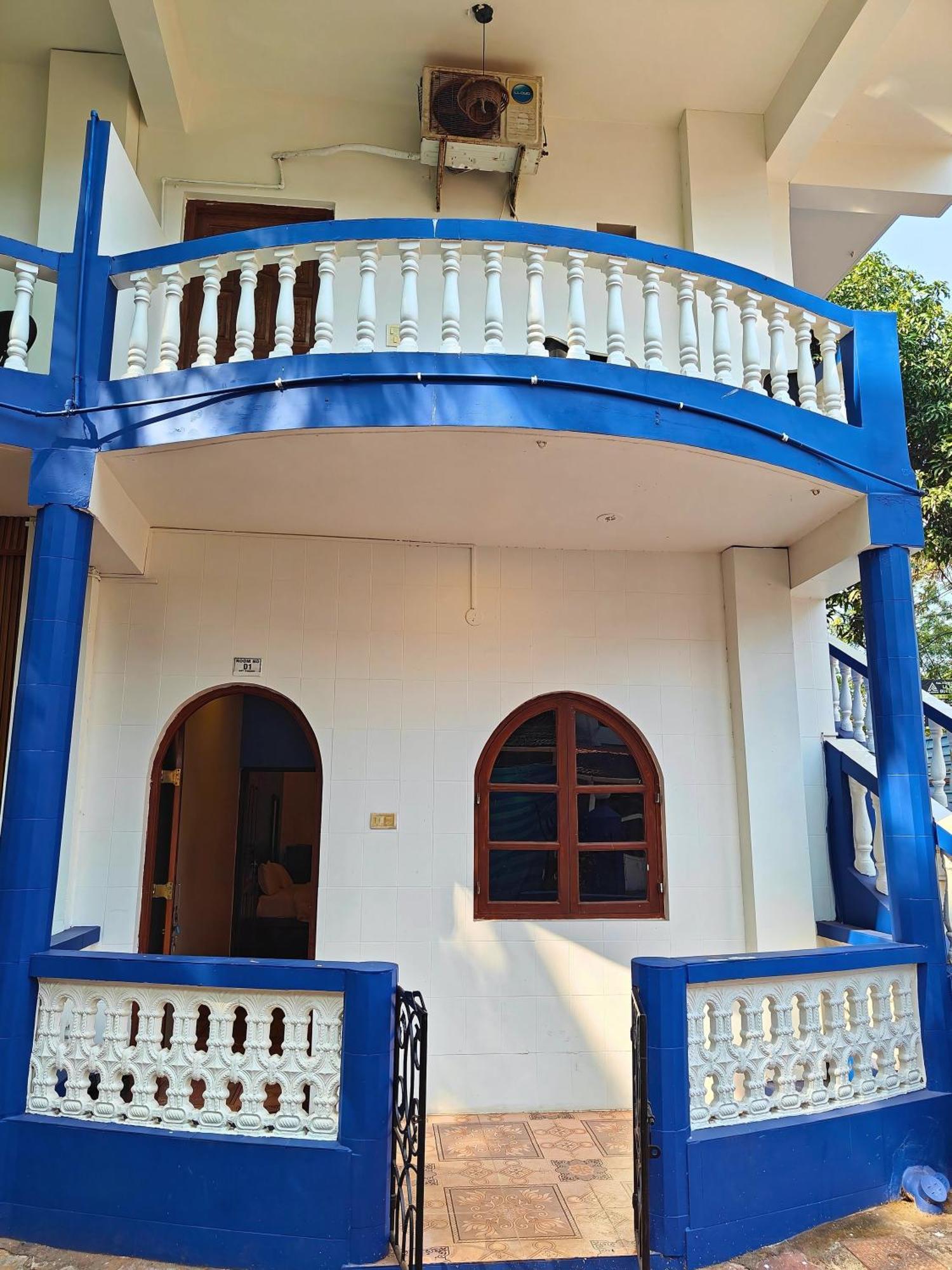 Calangute Turista Hotell Exteriör bild